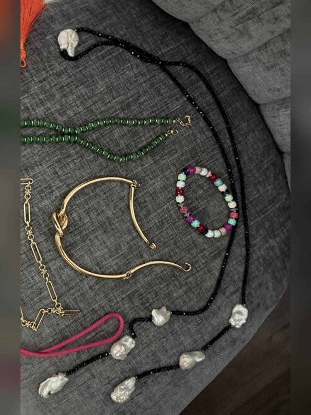 Long Black Beaded Necklace with Baroque Pearls